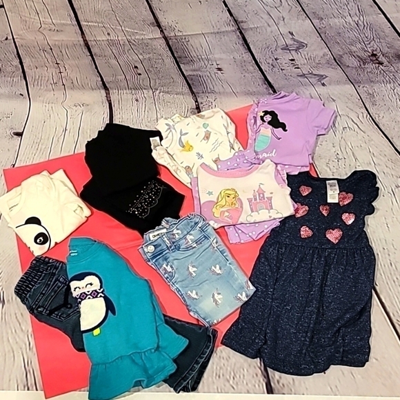 KIDS clothing bundle 18 months - Picture 1 of 7